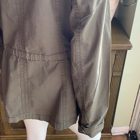 Jacket - Picture 11 of 16